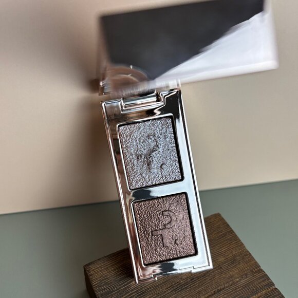 PATRICK TA  Major Dimension Eye Illusion Eyeshadow Duo - Picture 1 of 3